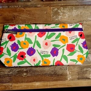 Medium makeup bag
